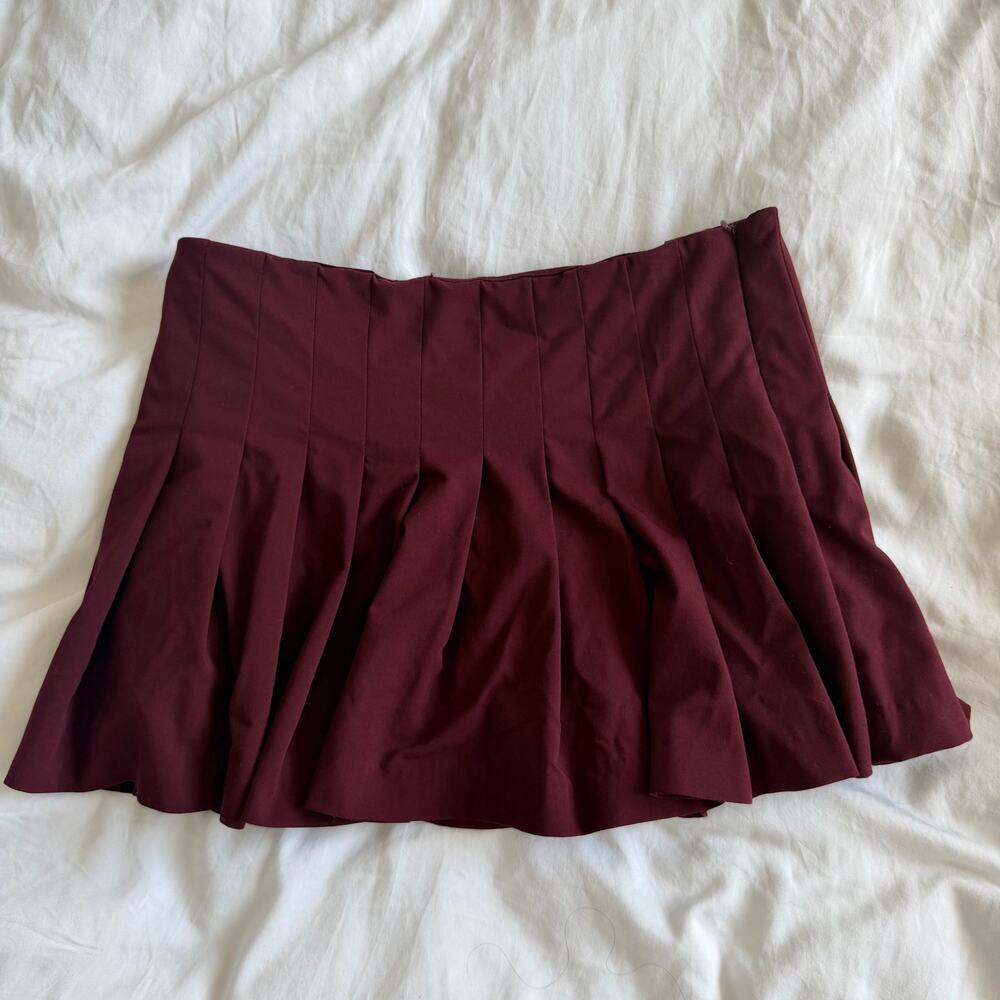 Zara Wine Red Pleated Mini Skirt Side Zipper Size S